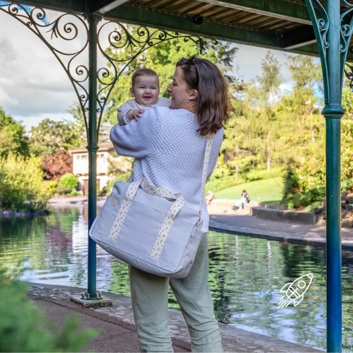 V4HBE9606240EF945AD46D4F67E79711B4BR5292869P2