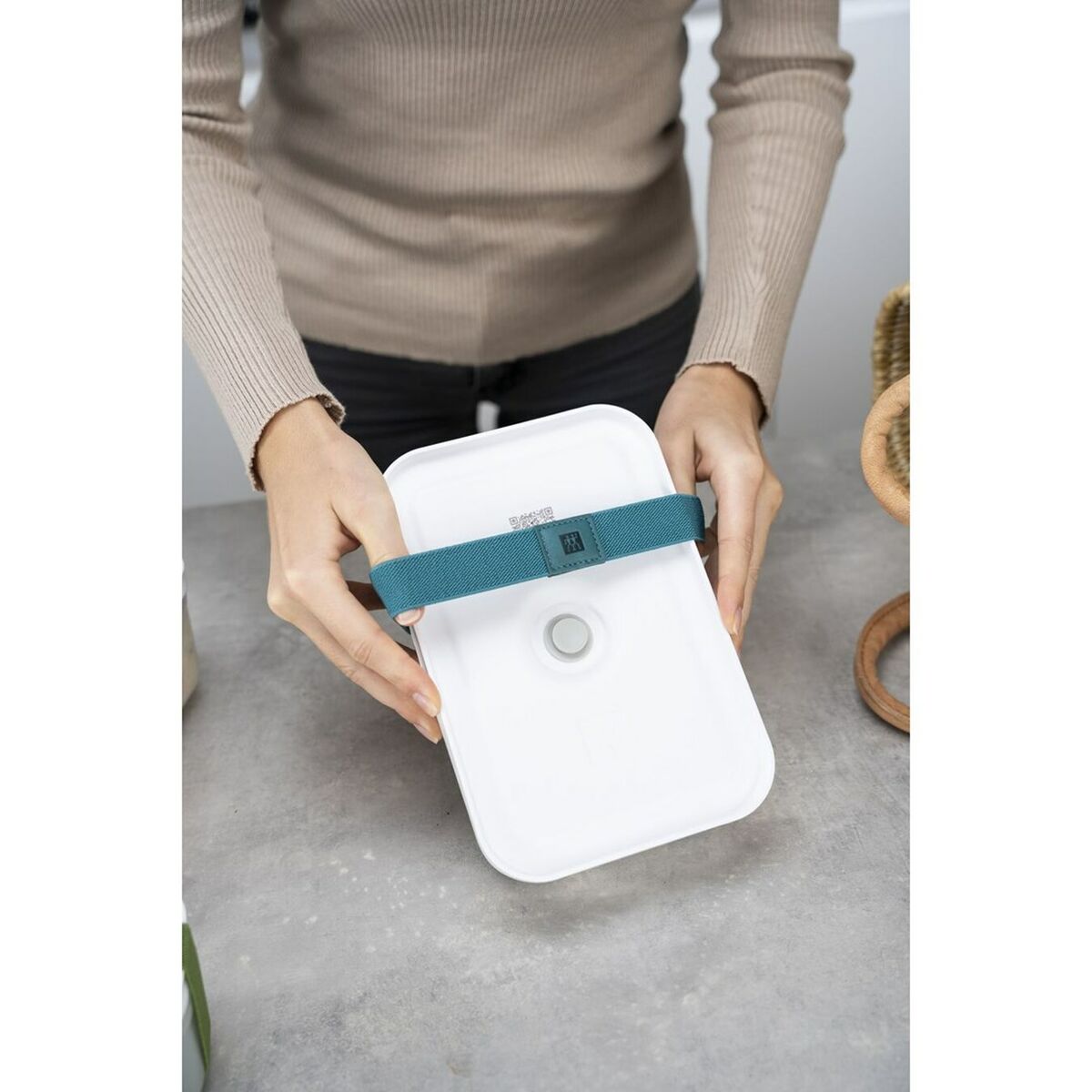 V5HC69298217E0337513D60F3A173D820DFR6386274P3