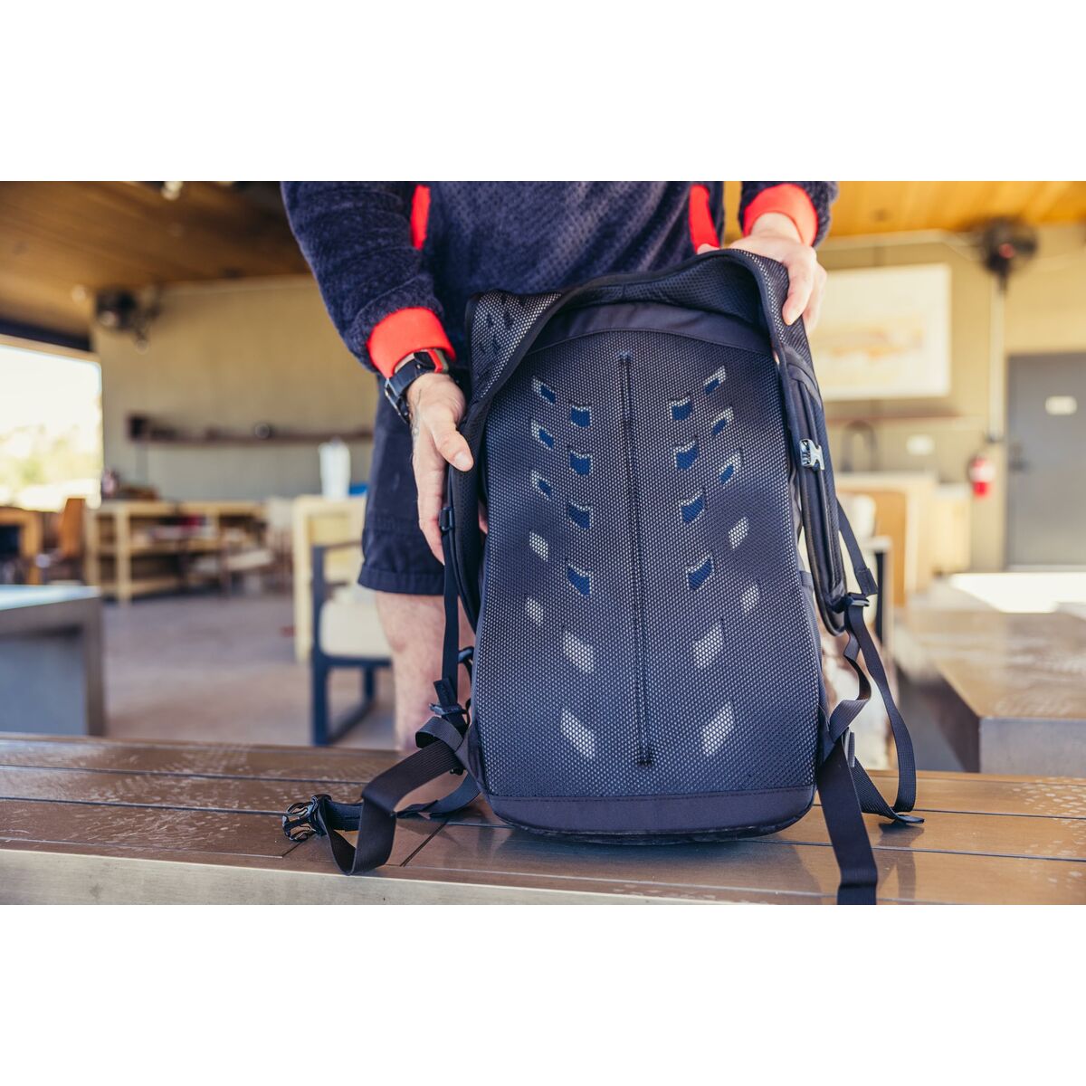 V4H49DD41038DE391C3F3272175455202DDR6421216P4