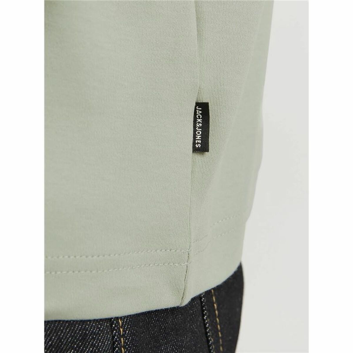 V2HD9A31F1D676C71CA51300A93E6FF9D42R6086012P4