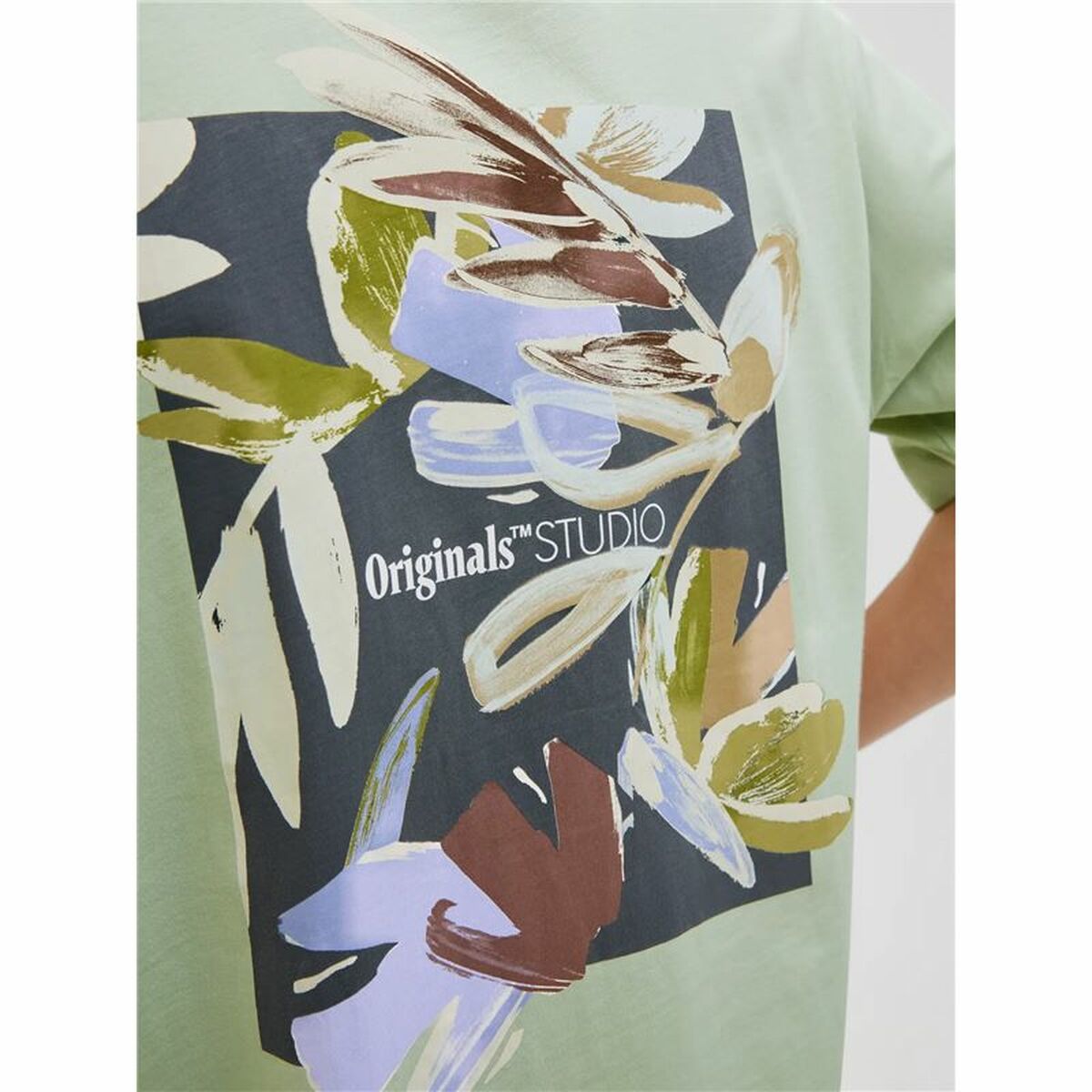 V2HAEE33D8B176BA8B5AE156346884B54BER6086436P6