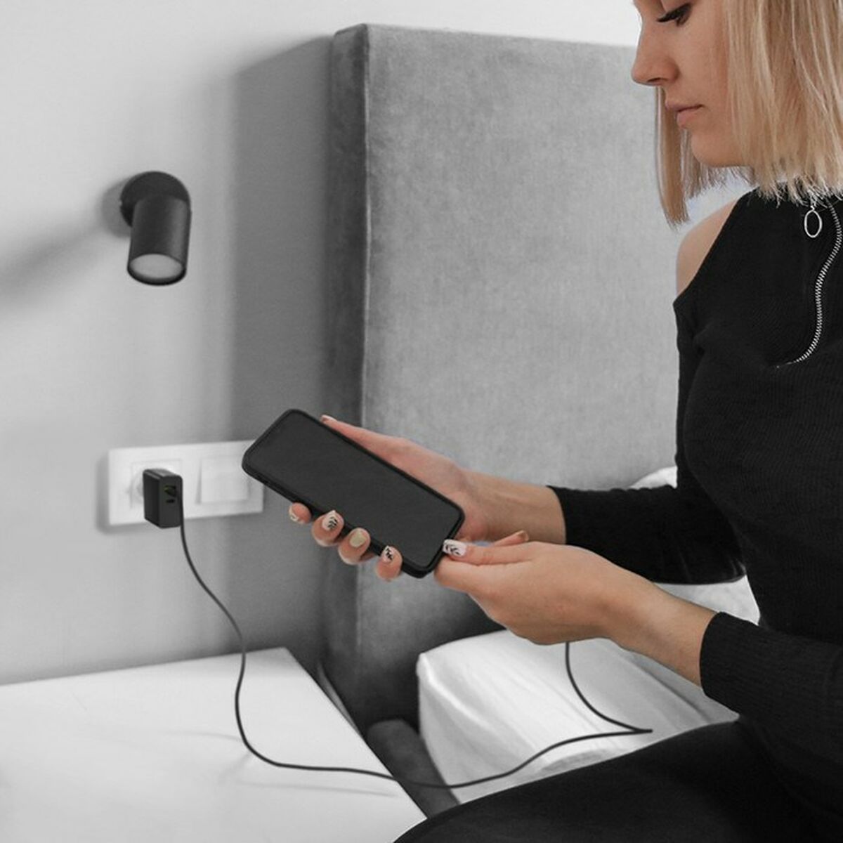 V6H156093CA2A39E15B6020D1BDA27876F2R6427250P1