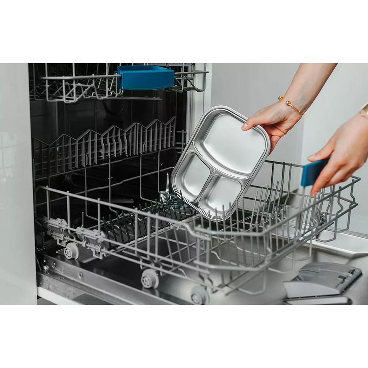 V6HAC512EB3332A9877470AD4D9A7C291F2R6334318P7