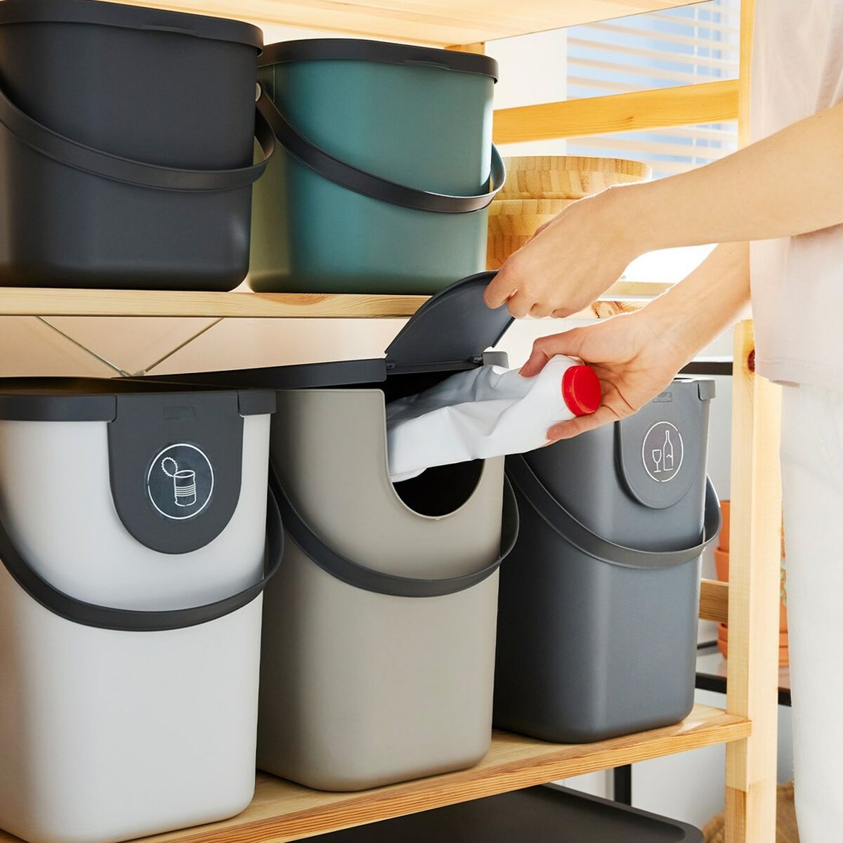 V5HCF2A22CAAD275834067C7B90062D5EACR6408270P3