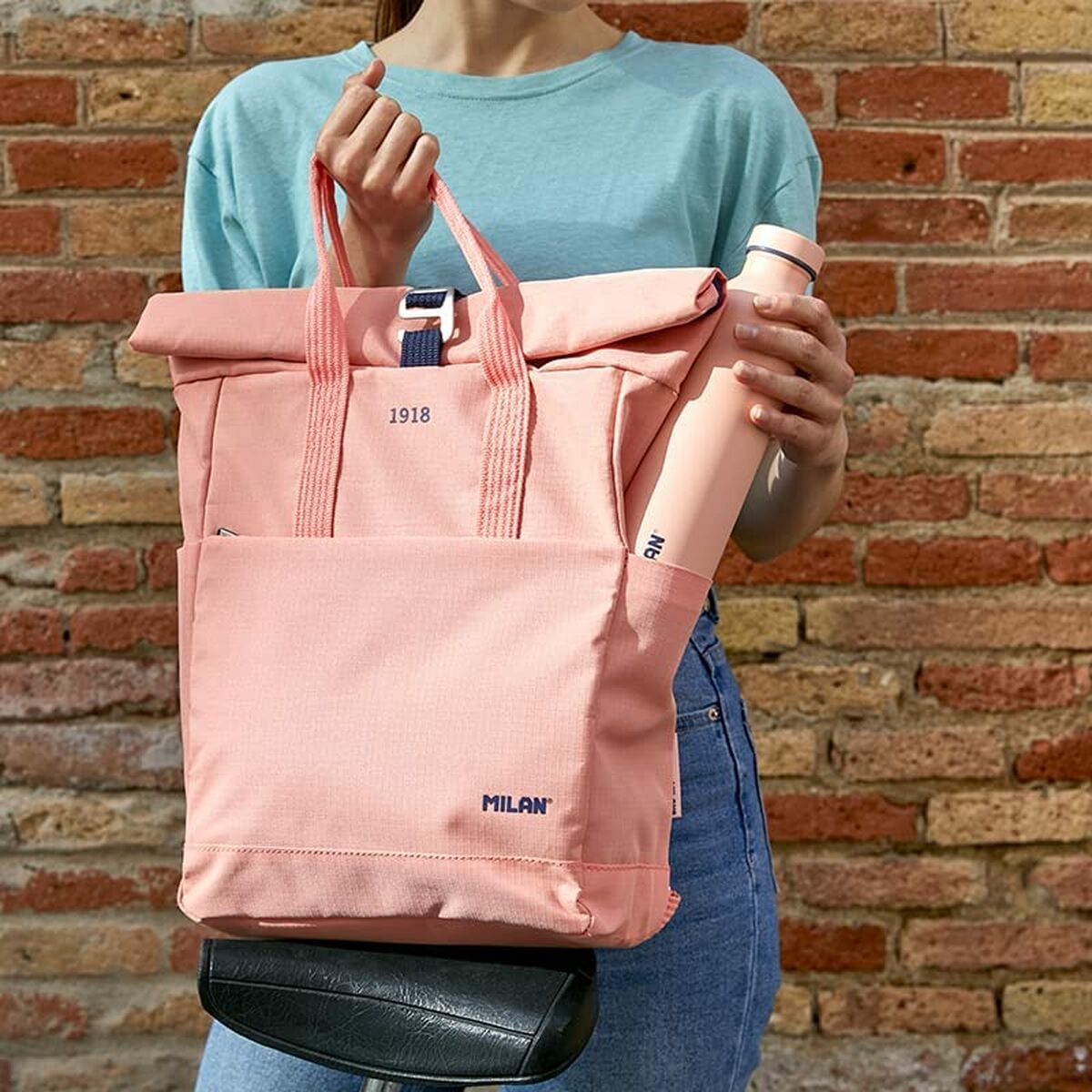 V7H70E019391D1C6684C652DFB49AADF04DR3304349P6