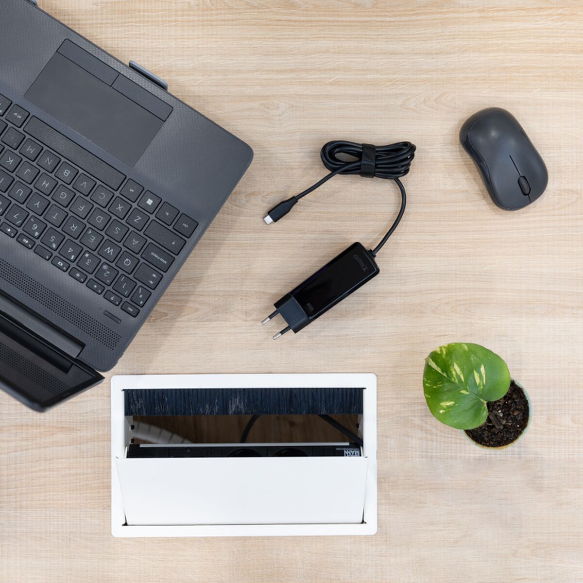 V2H03BCCEFFEB485EC79F674AF79F79650DR5725046P3