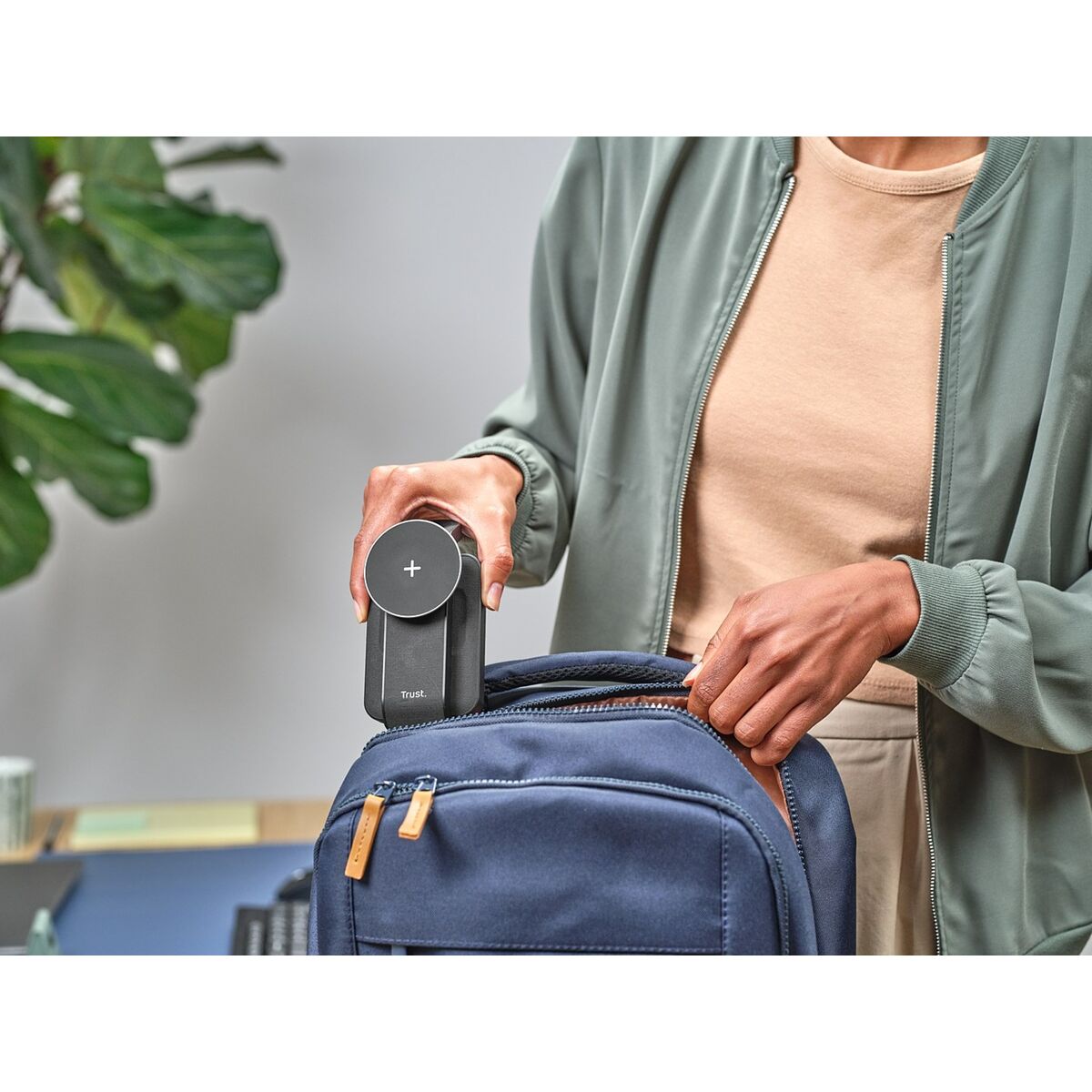 V4H7847D65FA8EAA68BD74C00CE4F6FF9C5R6413388P9